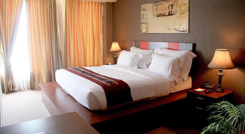 Lion Hotel & Plaza Manado Exterior foto